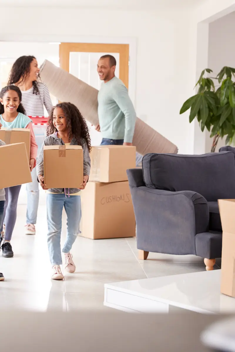 Doha Movers moving furniture and boxes